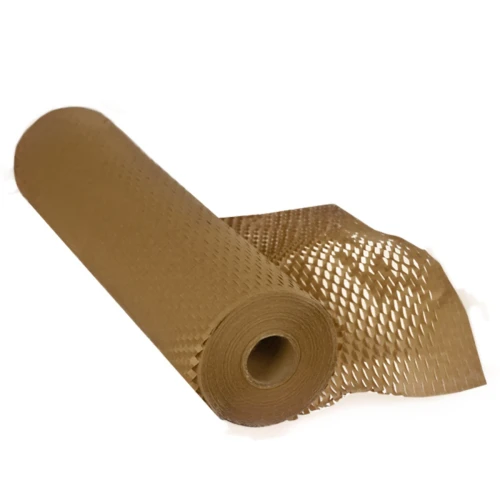 Rolka ekologicznego papieru do pakowania, nacinanego z otwartą siateczką